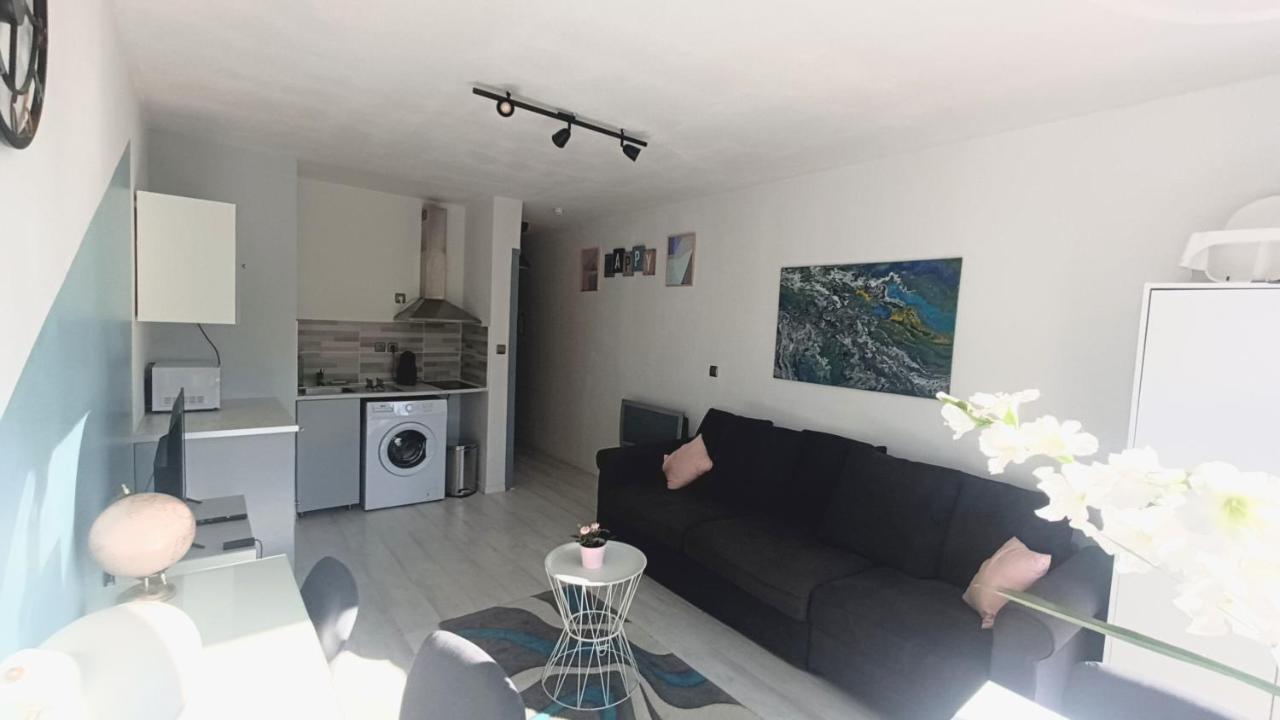 Studio 26M2 Centre Ville Renove Avec Parking Prive La Grande-Motte Eksteriør bilde